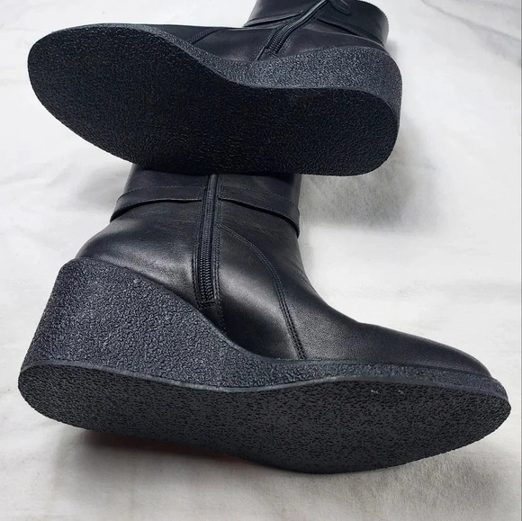 Talbots Rowan Wedge Bootie Leather Size 7M Black Ankle Boot - Picture 4 of 14